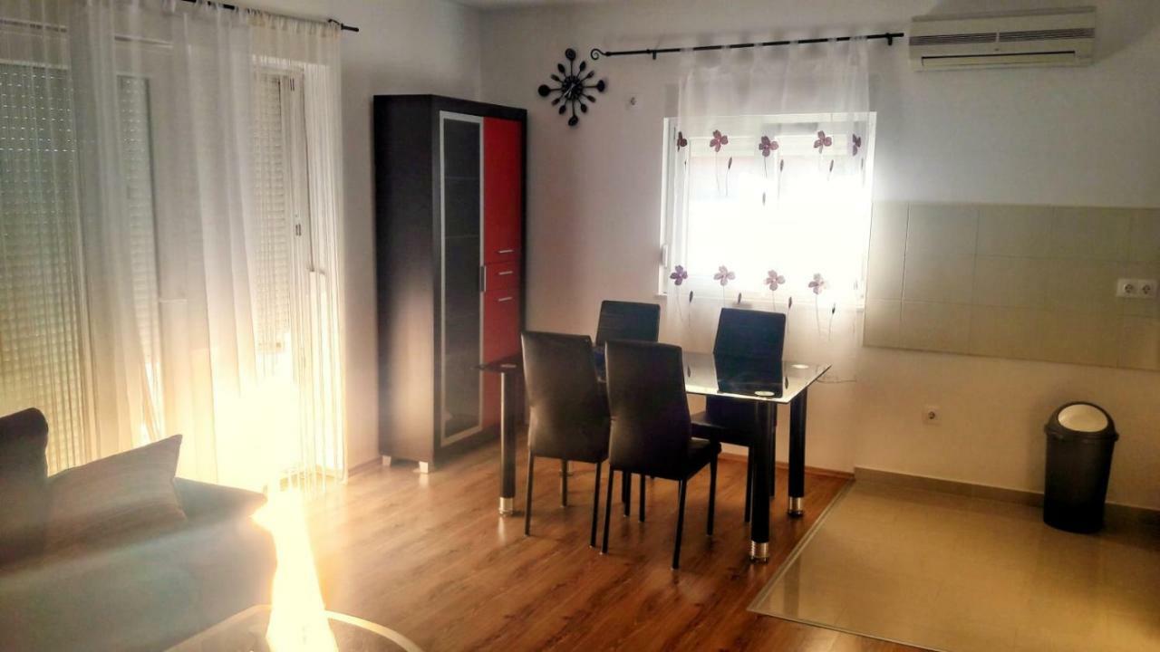 Apartman Kolan Eksteriør bilde
