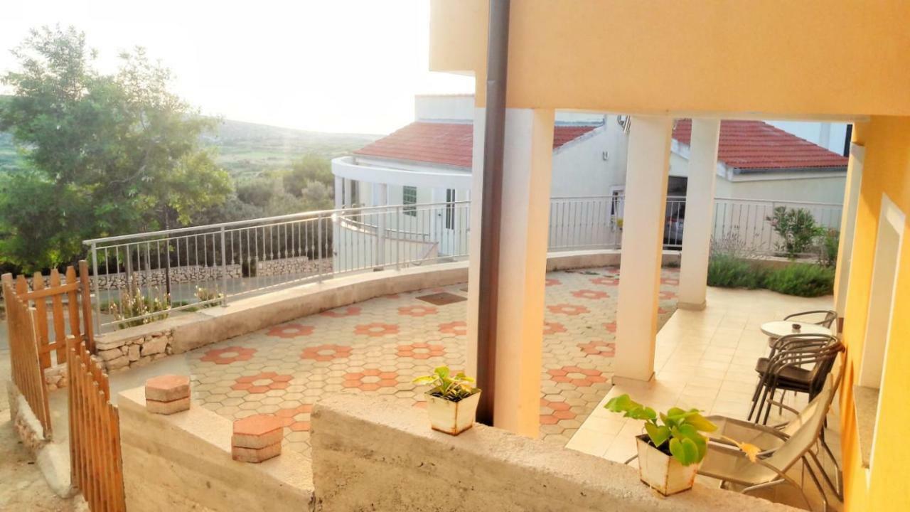 Apartman Kolan Eksteriør bilde