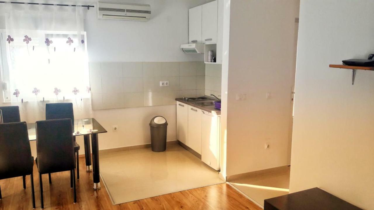 Apartman Kolan Eksteriør bilde